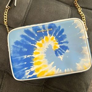Michael Kore large leather cross body bag. In pristine condition